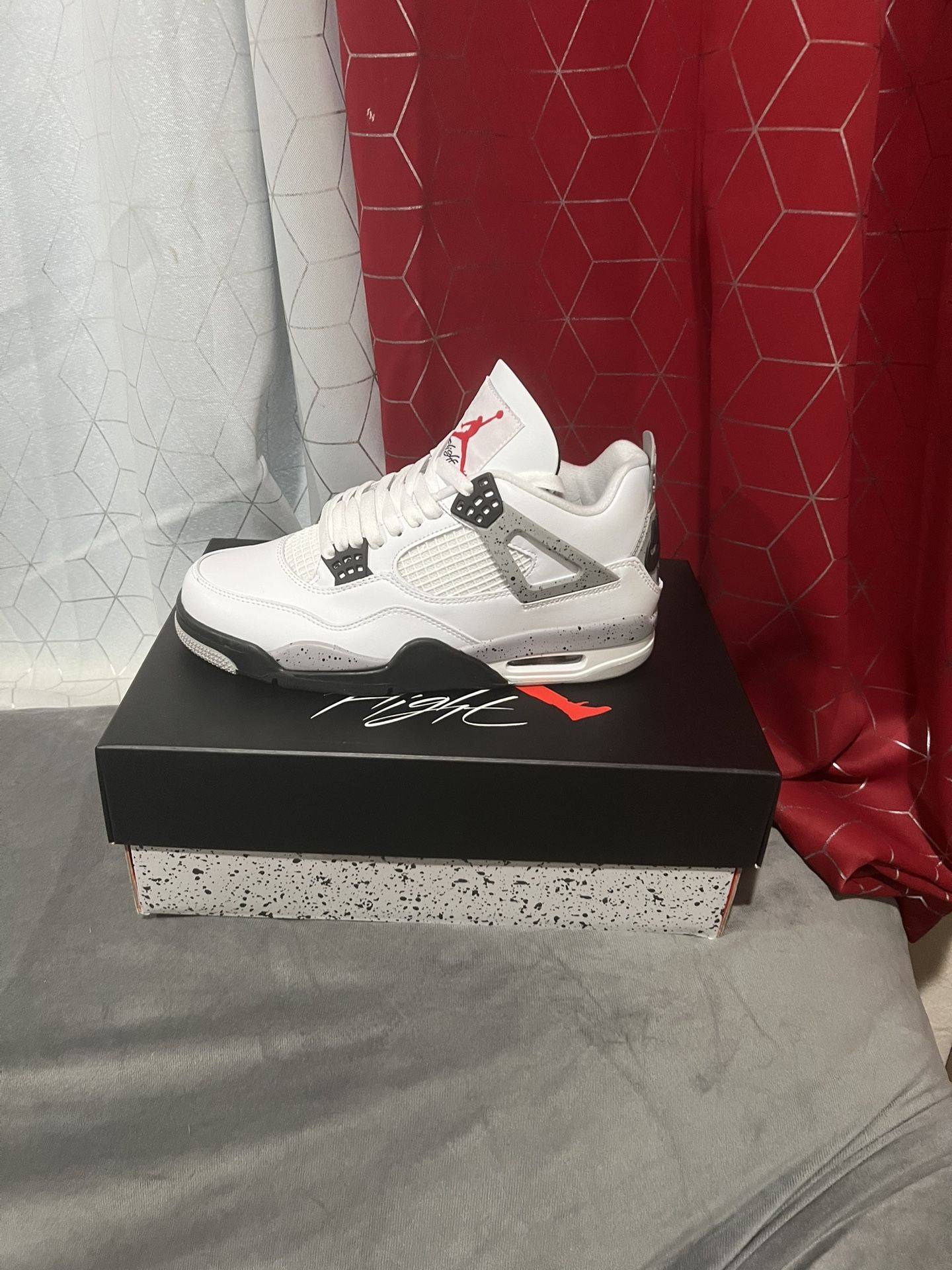 Jordan Men Size 7, 7.5, 8, 8.5, 11, 12