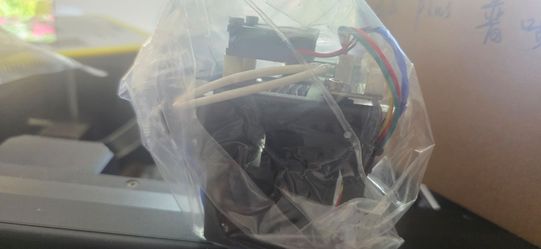 QIDI 3D pro 3D printer plus spares plus filament.