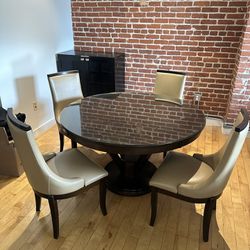 Dining Table With 4 Leather Dining Chairs 