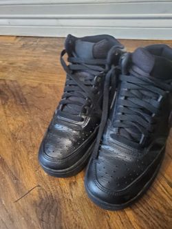 Nike Tennis Shoes