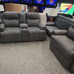 DUAL SET OF RECLINERS!