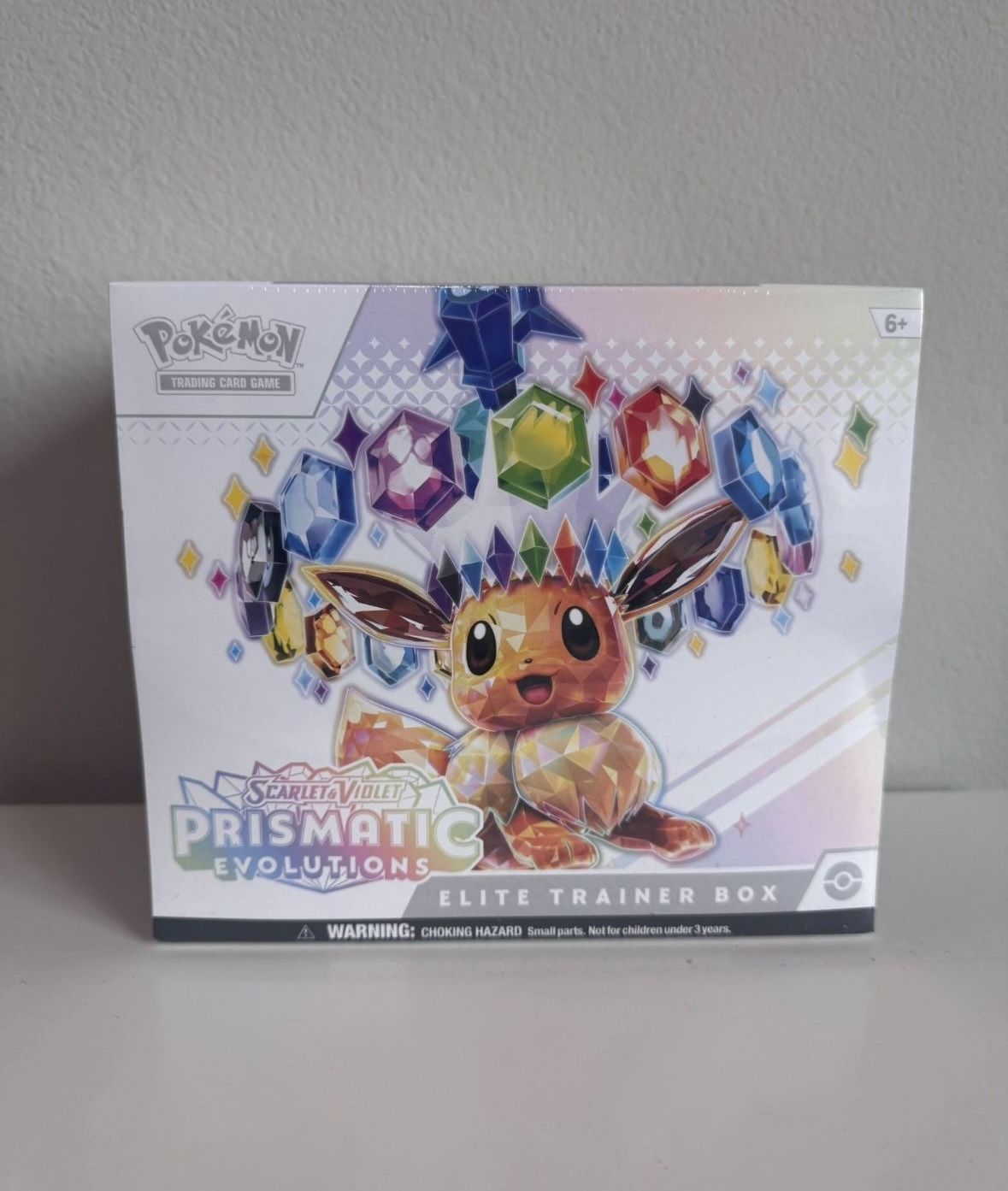 Pokemon Prismatic Evolutions ETB