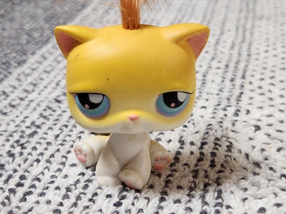 Littlest PetShop Hasbro Figure #42 Cat