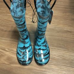 Light Up Rain Boots Size 13.5