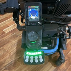 Electric wheelchair