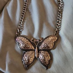 Icing Golden Butterfly Pendant Necklace