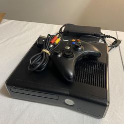 Xbox 360 With Controller