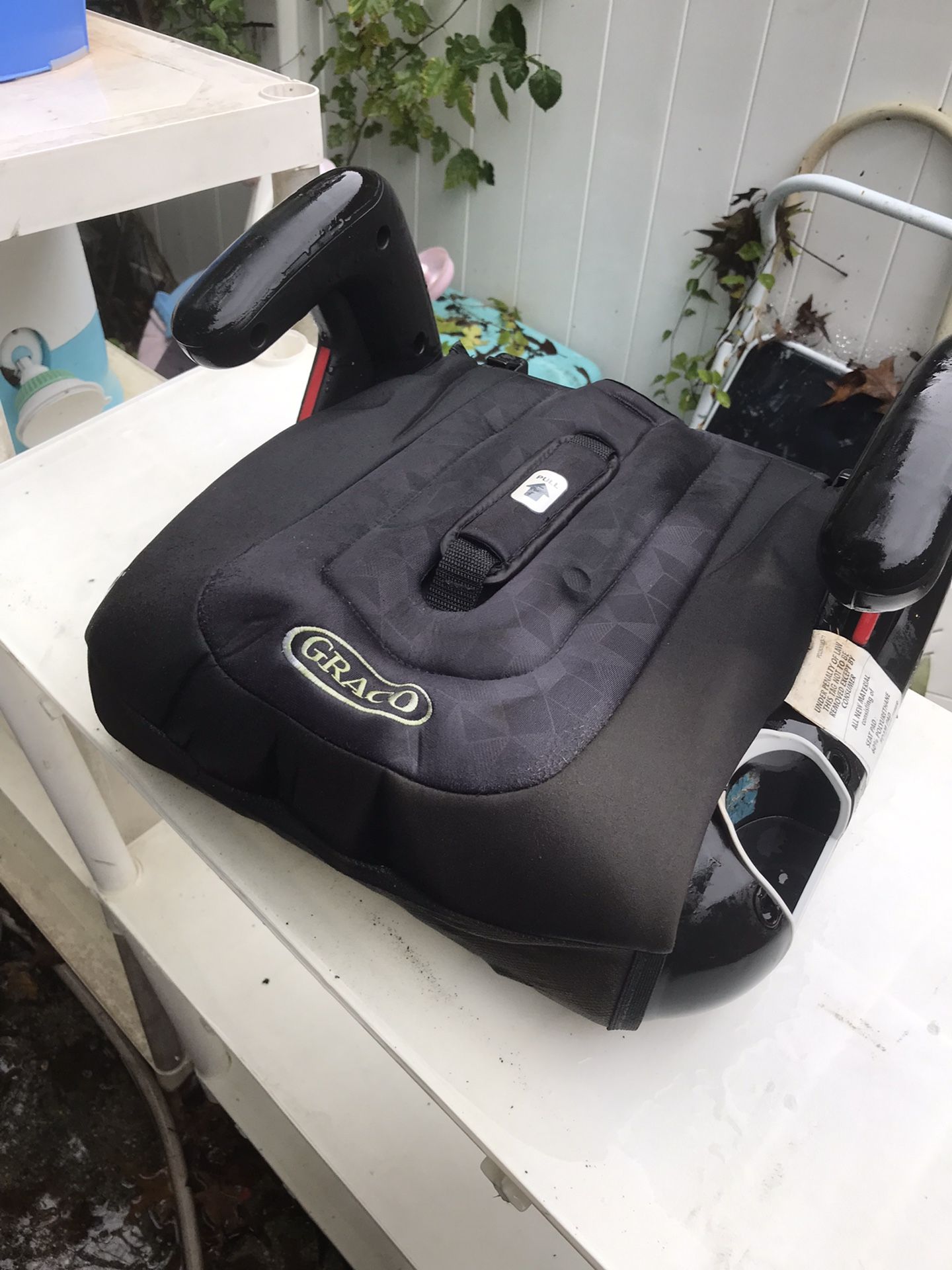 Very Nice Graco Portable Fold Up Kid’s Car Booster Seat See Your Pictures Only $20 Firm