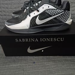New Nike Sabrina 2 Iron Grey/Sail-Hot Punch - Women's 9.5 - Men's 8 - or trade