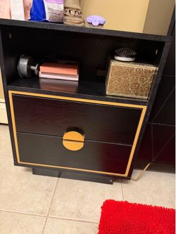 Two night stands gold and black!
