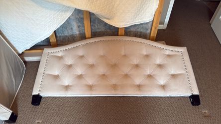 Z Gallerie Nicolette Queen Bed Set