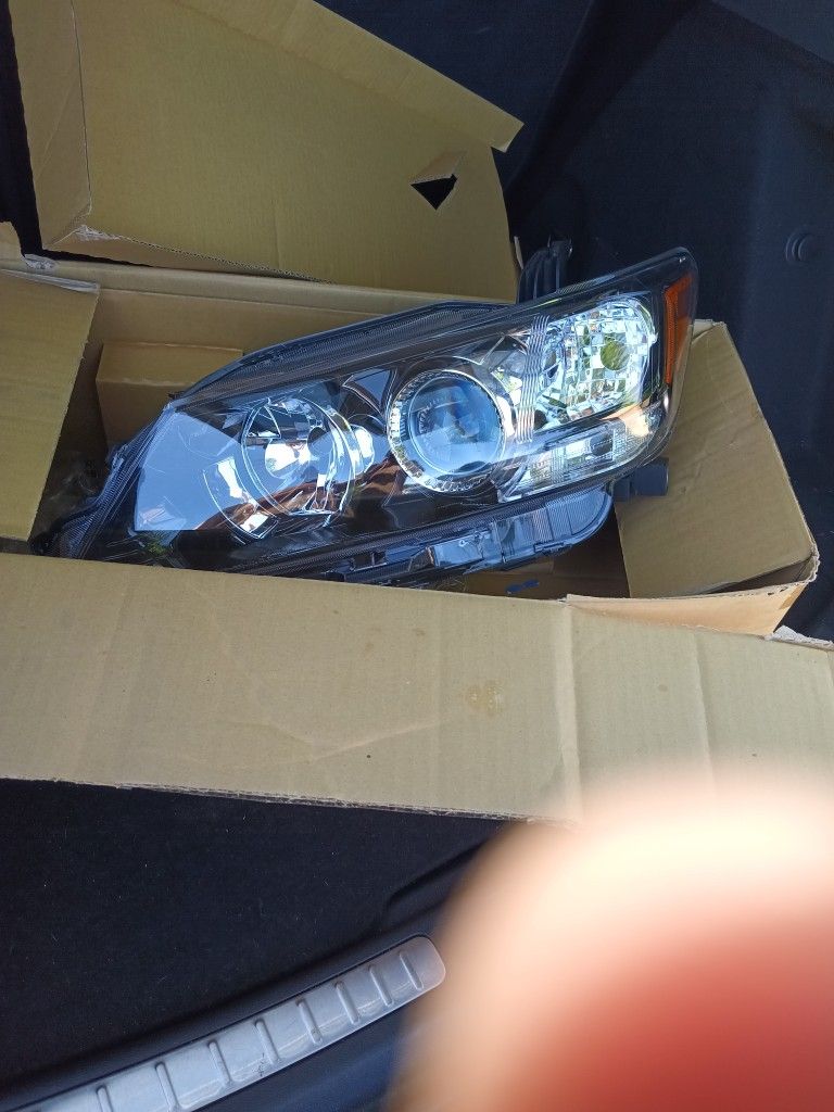 2013 Scion TC Left Headlight
