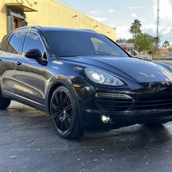 2013 PORSCHE CAYENNE S ****CAR MUST GO TODAY****