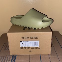 Yeezy Slide Resin Size 9