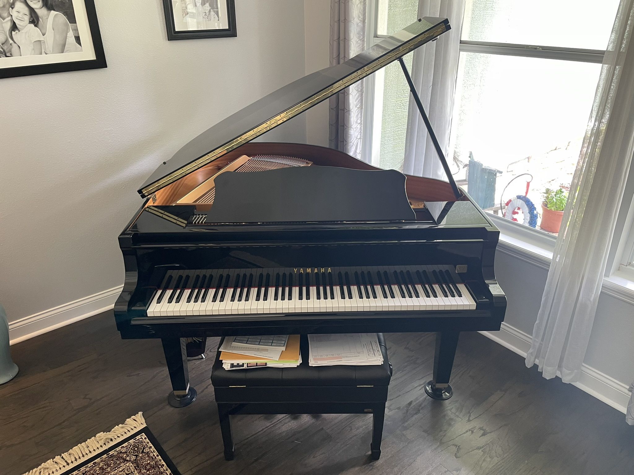 Beautiful Yamaha GA1 Baby Grand