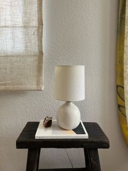 Minimal Table Lamp