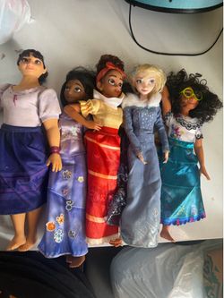 Enchanting Barbie and frozen