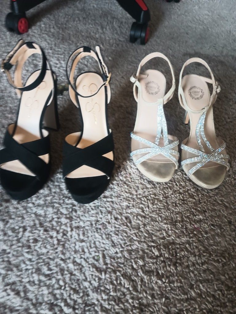 Black And White HeelsðŸ‘