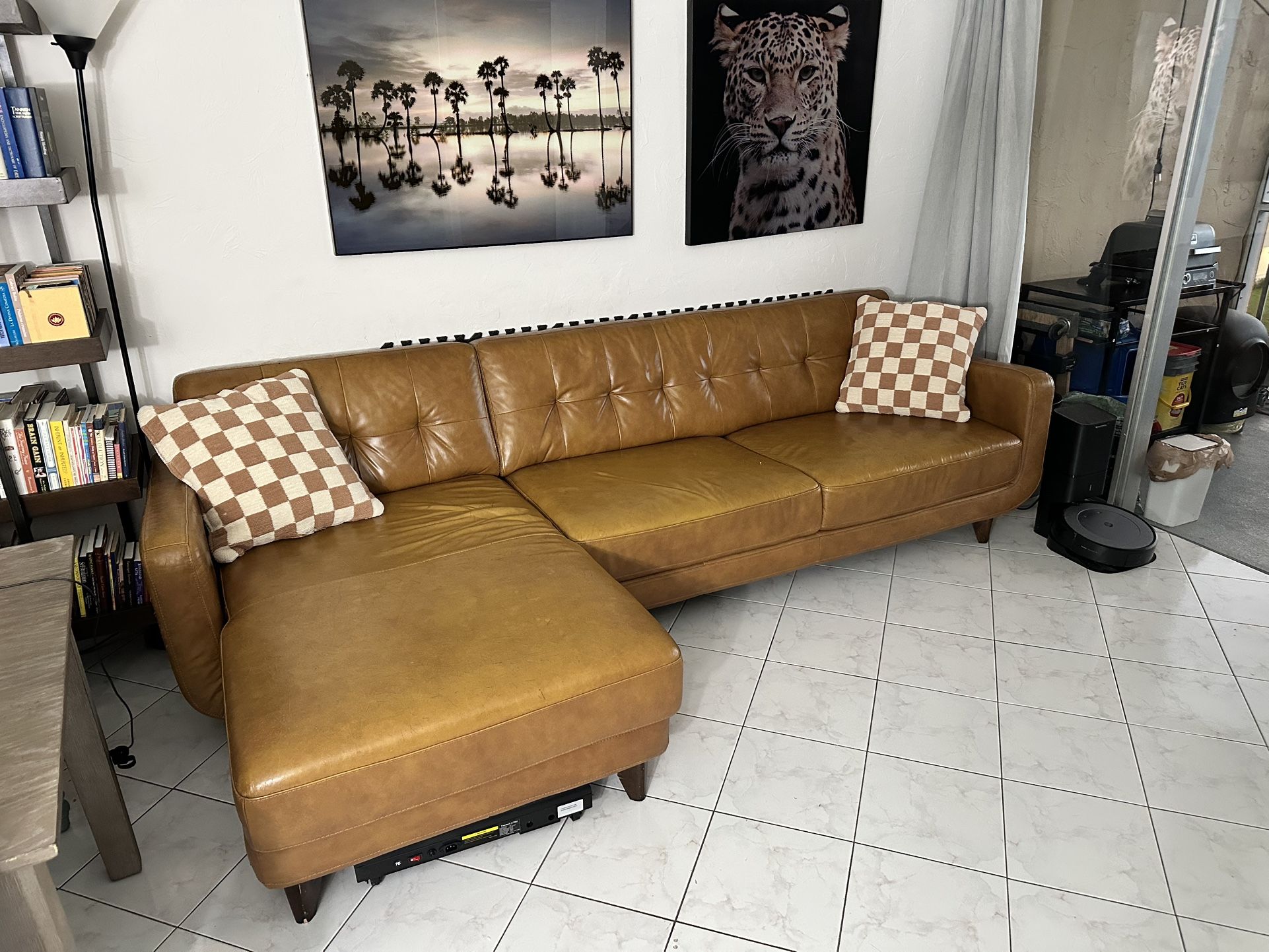 Leather Couch READ DESCRIPTION 