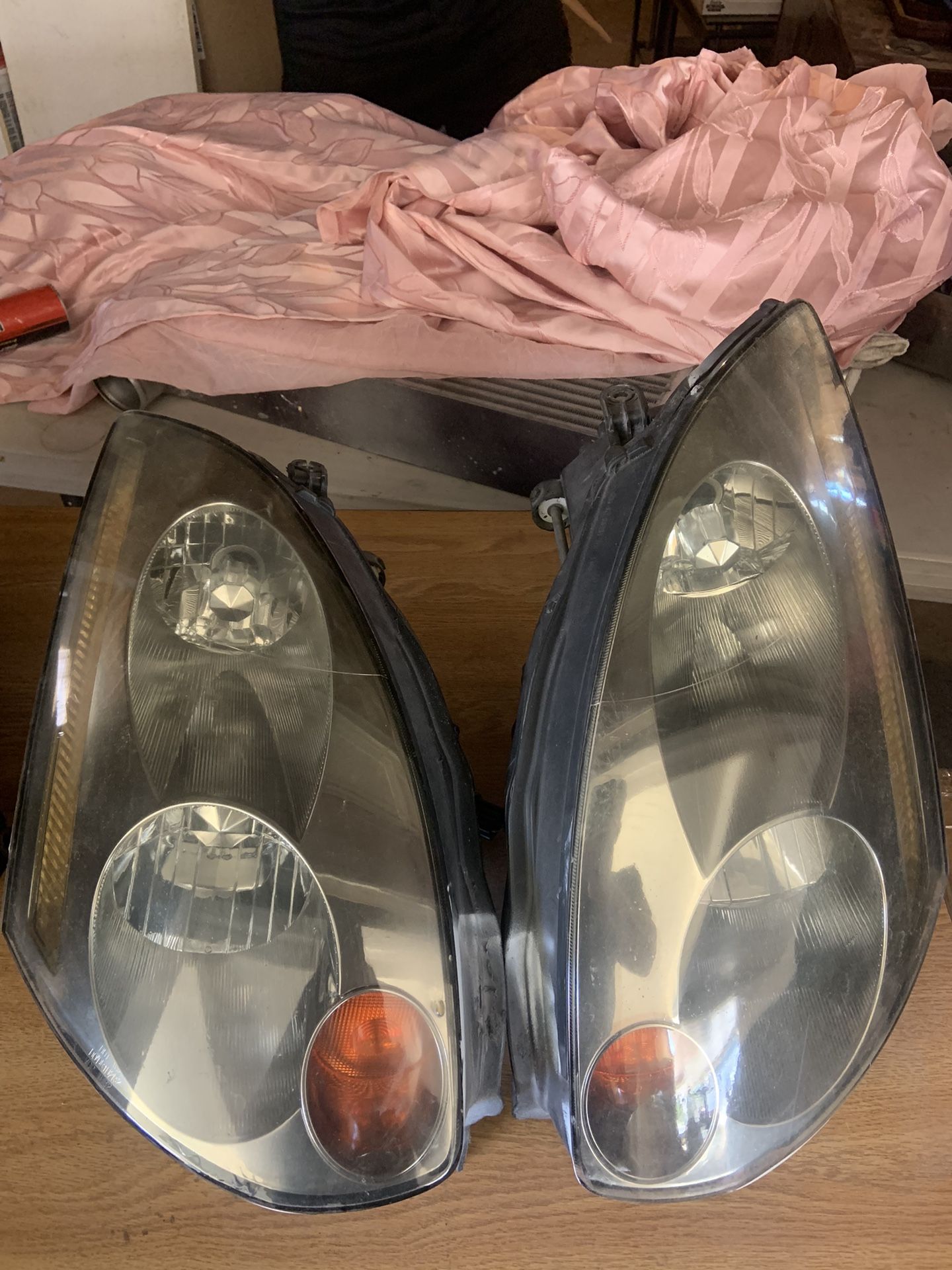 2003 Infinity G35 Headlights 