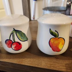 Corelle Fruit Basket Salt And Pepper Shakers 