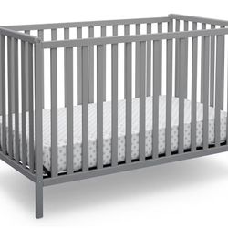 Baby Crib w/Diaper Bag