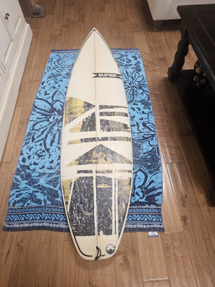 SuperBrand Surfboard - 6'5