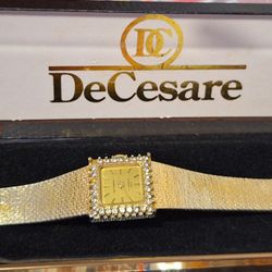 Decesare Vintage Gold Watch