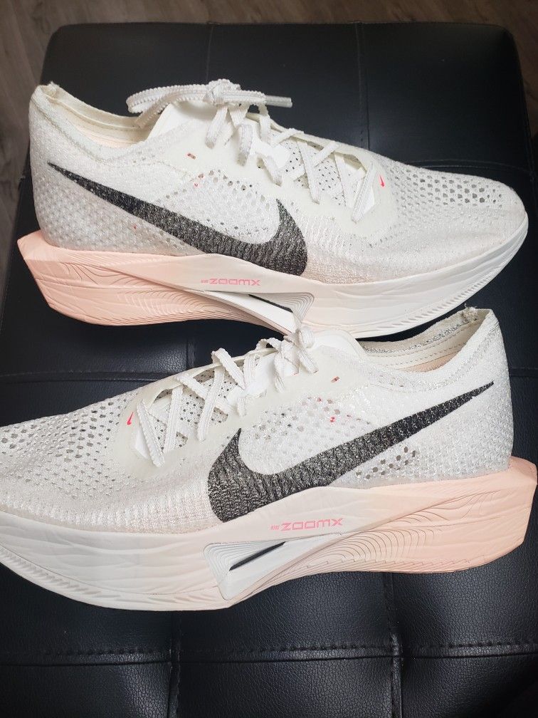 Nike Distance Running Shoes Sz 11 Brand New