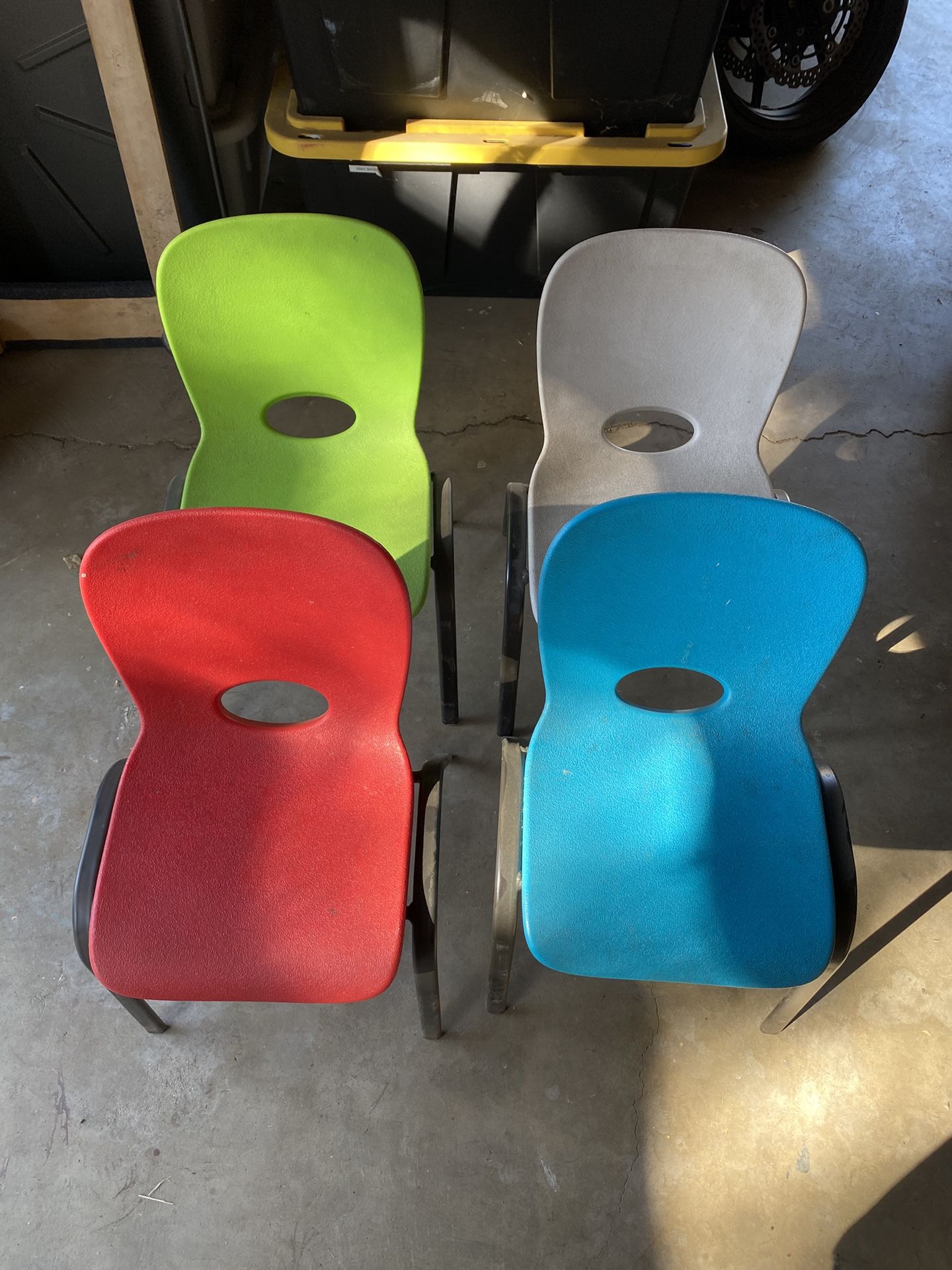 kids chairs lifetime