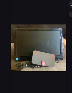 Element 19-inch LCD HDTV bundled with an indoor digital antenna and its matching desktop stand