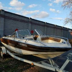 Boat with trailer Fiberglass .open motor.model Runabout.18 feet ,1979year