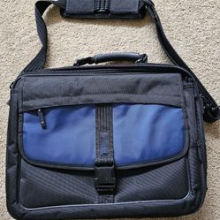TARGUS Blue Laptop Case Like New!