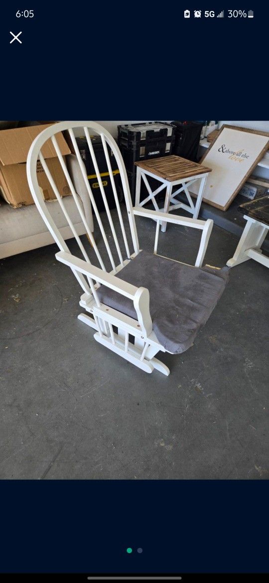 Nursery Rocking  Chair