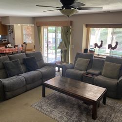 La-Z Boy Recliner/Rocker Set