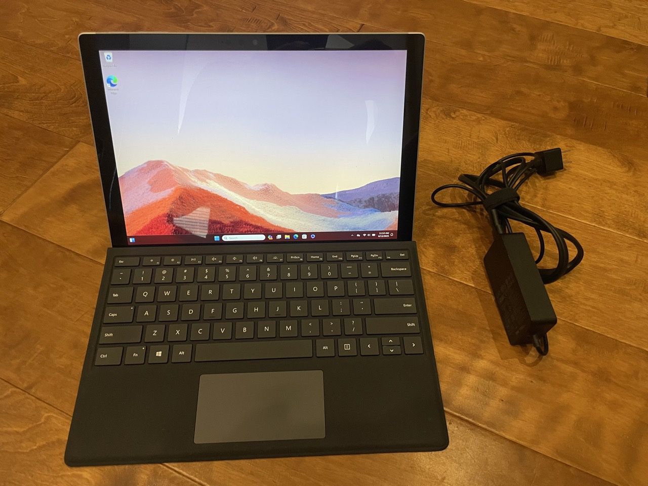 Microsoft Surface Pro 7 - 1.3GHz Core i7 16GB RAM 512GB SSD