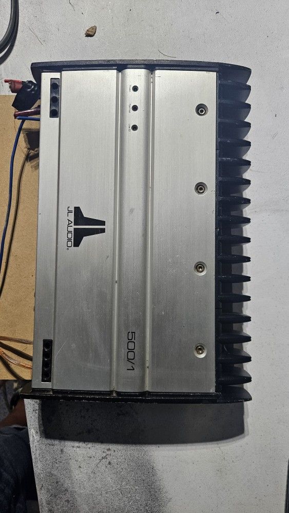 JL Audio 12w6 and 500/1 amp