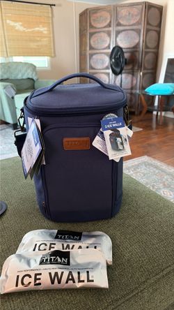 Titan insulated beverage tote
