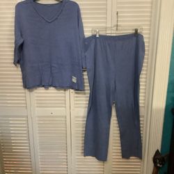 Women’s Blue Pajama Set (size XL)