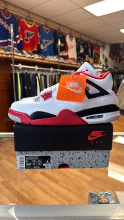 New Jordan 4 Fire Red size 9