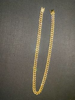 Necklace crystal