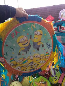 Dispicable Me Pinata