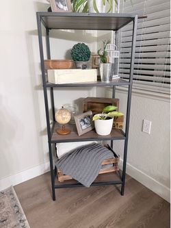 Metal/wood shelf