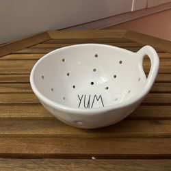 Brand New Rae Dunn Yum Colander Strainer Bowl
