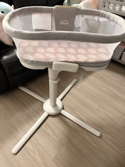 HALO Bassinet Luxe Series – Never Used!