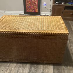 Woven Chest 