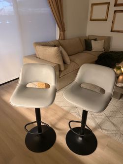 YOUNIKE Barstools (2)