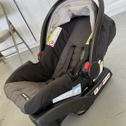 Graco carseat 