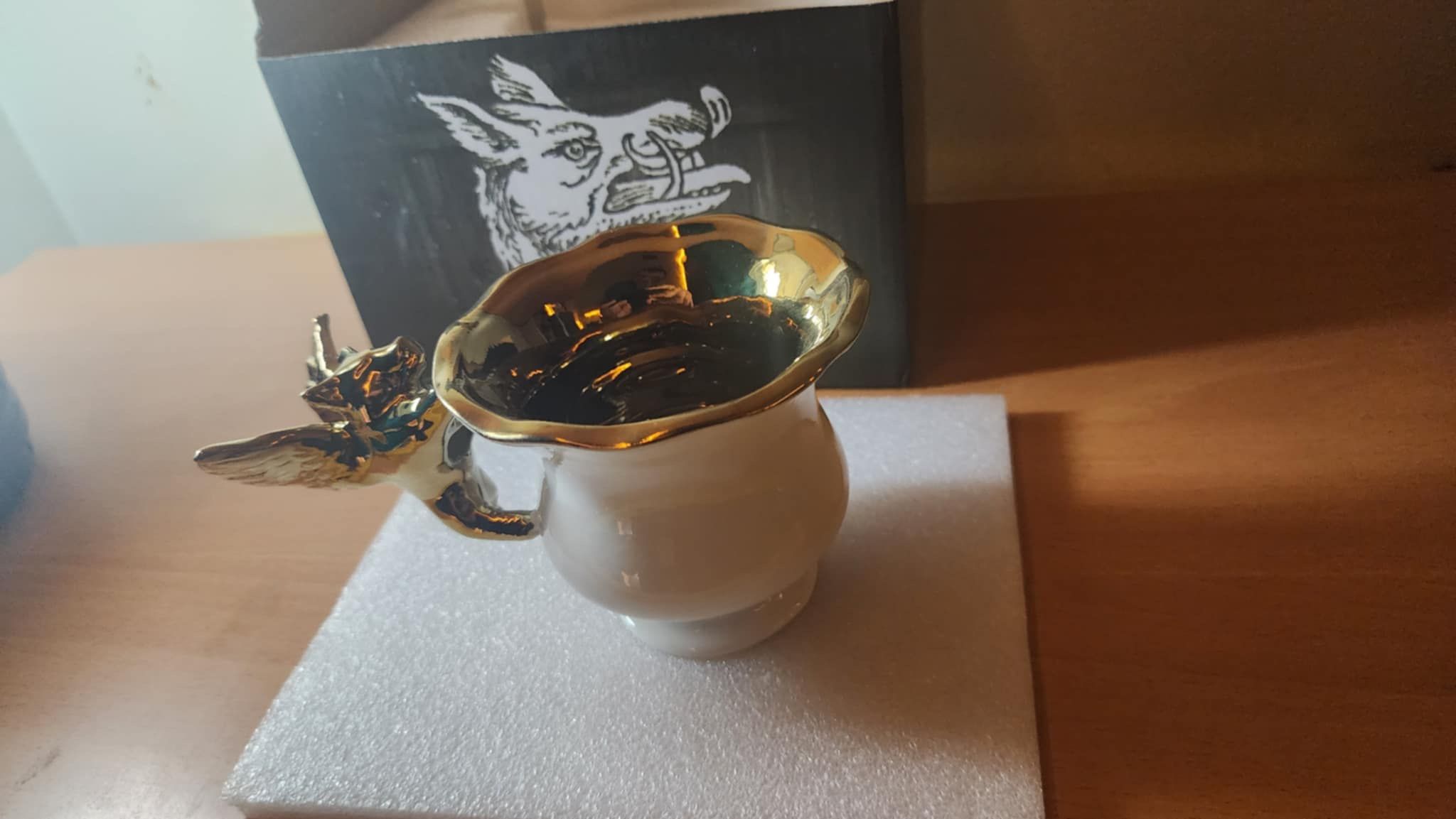 Wizarding Trunk Exclusive Copper Kettle Tea cup (Hog's Head HP)