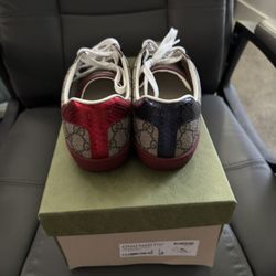 Gucci Shoes 